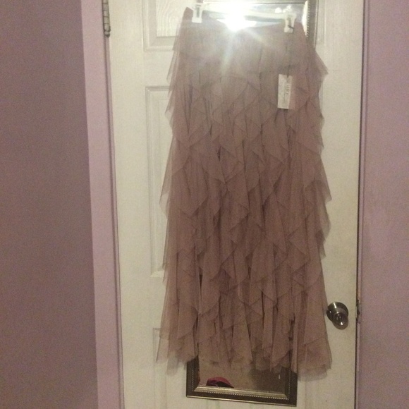 Gorgeous Mauve mesh Lavender Tulle Tiered Maxi Skirt Ruffles for photoshoot - Picture 9 of 16